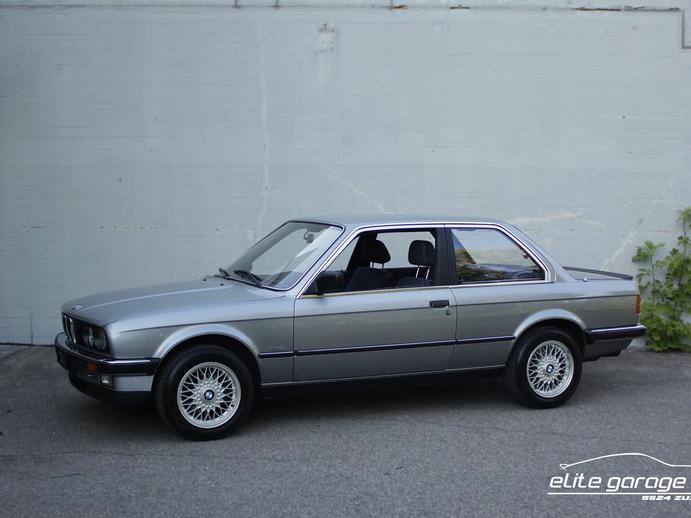 BMW 325i E30 VETERANENGEPRÜFT, Essence, Voiture de collection, Manuelle
