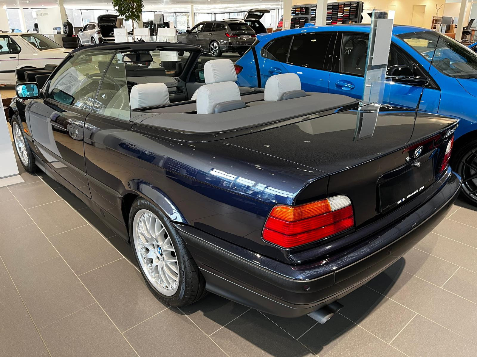 BMW 3er Reihe E36 Cabriolet 328i, Petrol, Second hand / Used, Automatic - 5