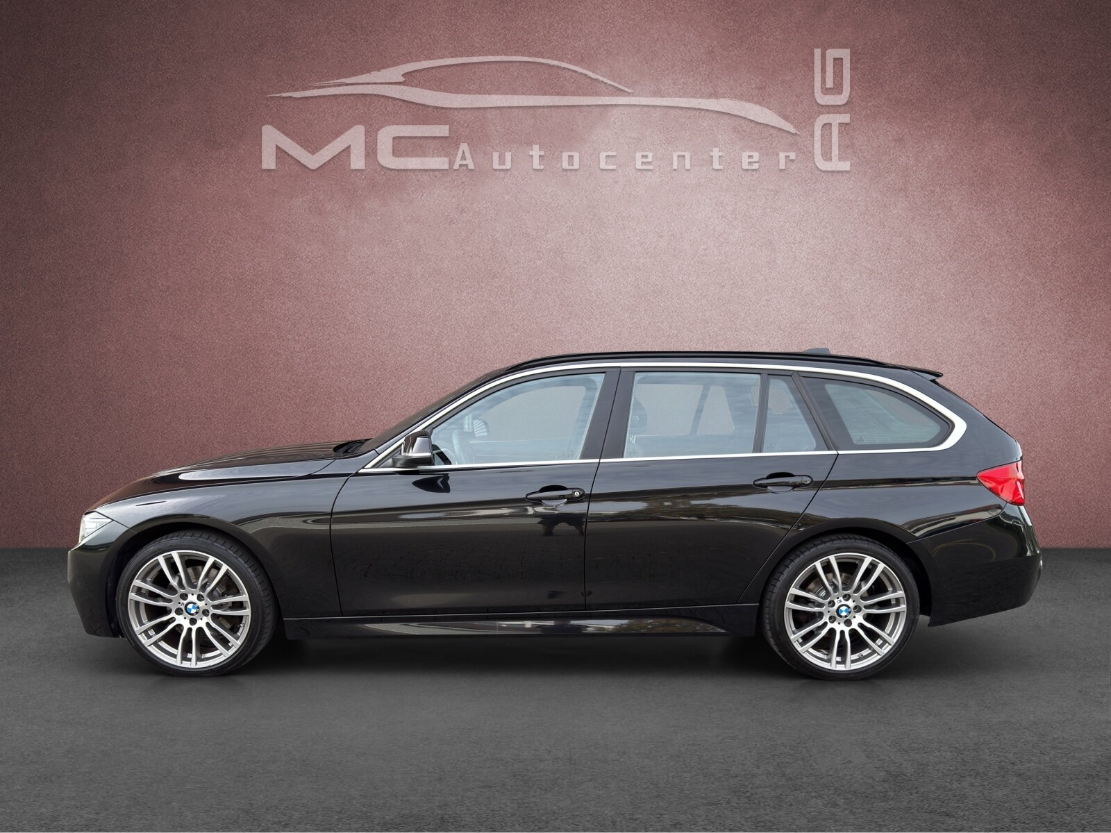 BMW 328i Touring M-Sportpaket Steptronic, Petrol, Second hand / Used, Automatic - 2