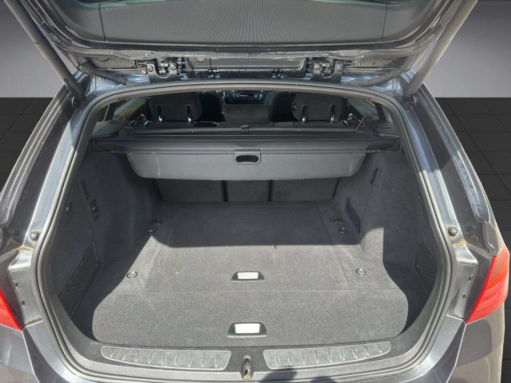 BMW 328i Touring, Essence, Occasion / Utilisé, Automatique - 6