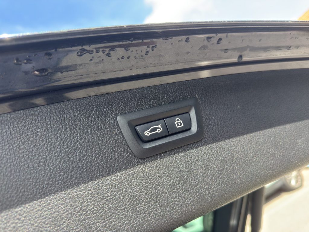 BMW 328i Touring, Essence, Occasion / Utilisé, Automatique - 7