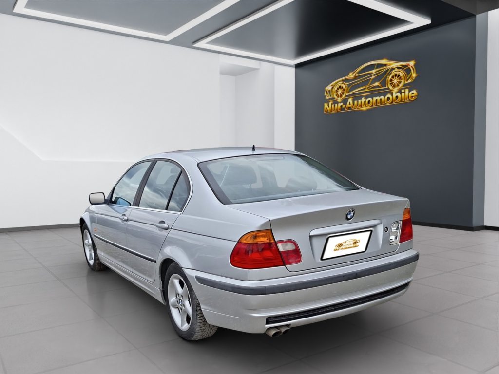 BMW 328i, Essence, Occasion / Utilisé, Automatique - 5