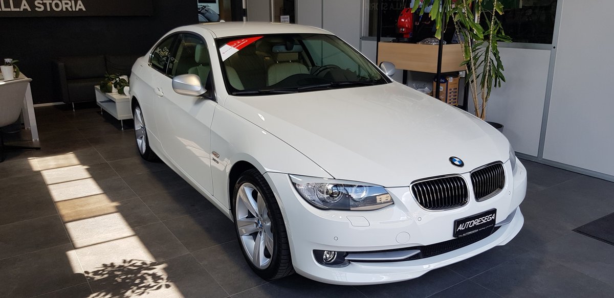 BMW 330i Coupé Steptronic