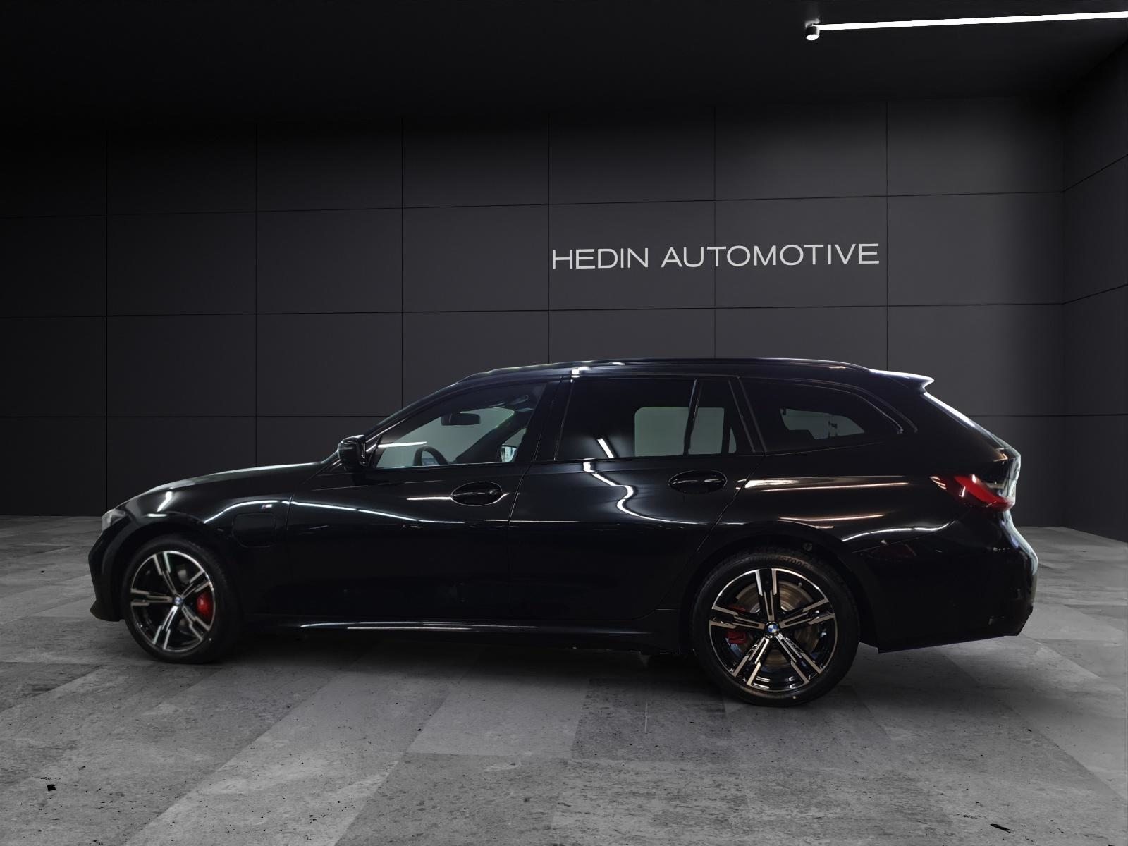 BMW 330e xDrive Touring, Hybride Rechargeable Essence/Électricité, Voiture nouvelle, Automatique - 2