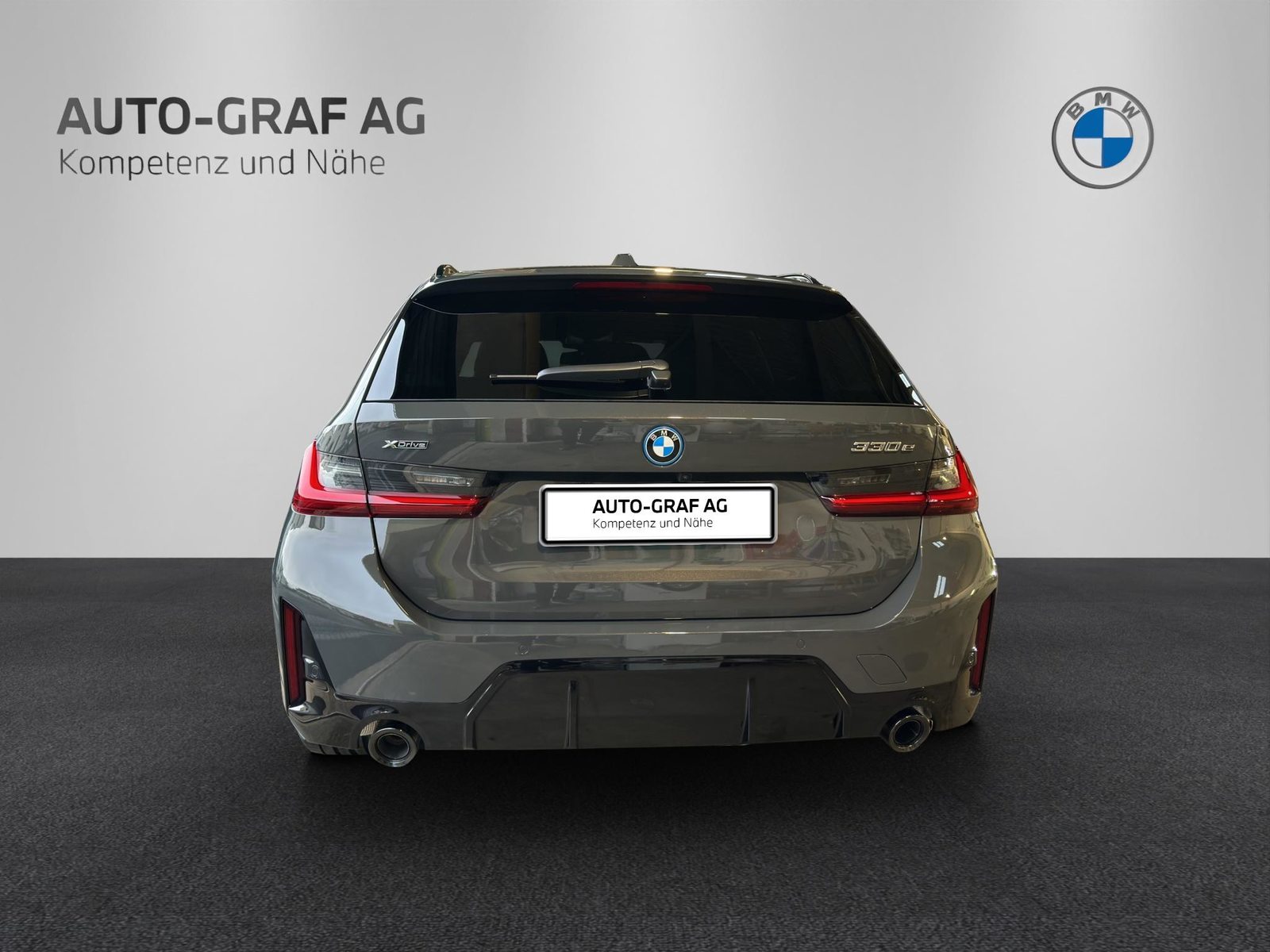 BMW 330e xDrive Touring M Sport Pro, Plug-in-Hybrid Petrol/Electric, New car, Automatic - 4