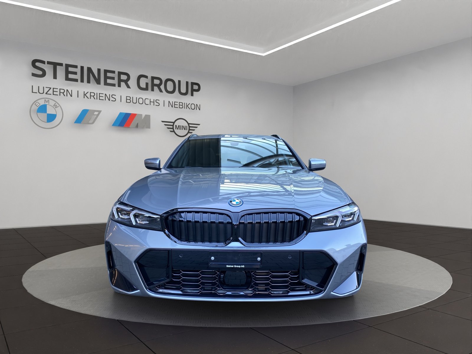 BMW 330e x DriveTouring Steptronic M Sport Pro, Hybride Rechargeable Essence/Électricité, Voiture nouvelle, Automatique - 2