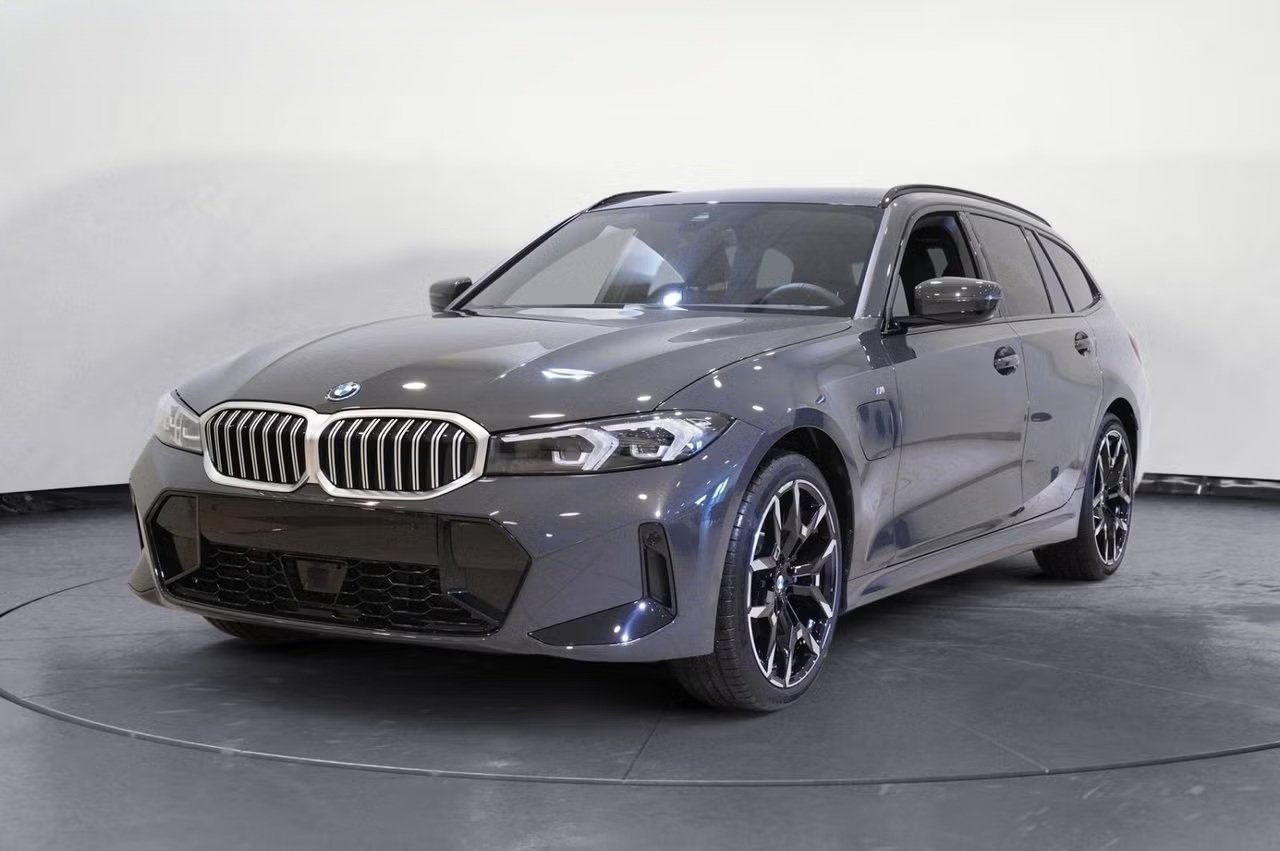 BMW 330e Touring Steptronic M Sport