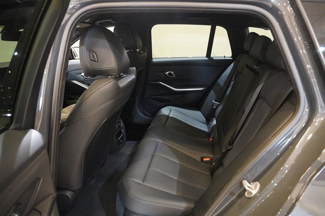 BMW 330e Touring Steptronic M Sport, Hybride Rechargeable Essence/Électricité, Voiture nouvelle, Automatique - 7