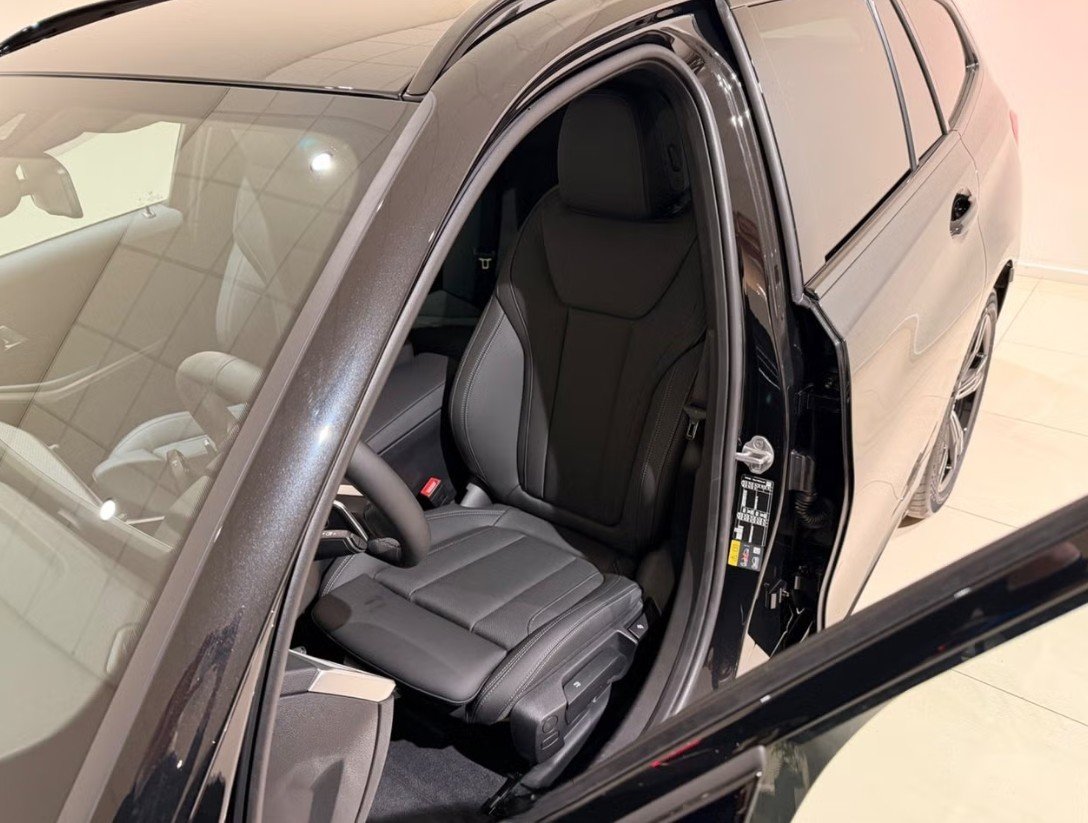 BMW 330e x DriveTouring Steptronic M Sport, Plug-in-Hybrid Petrol/Electric, New car, Automatic - 6