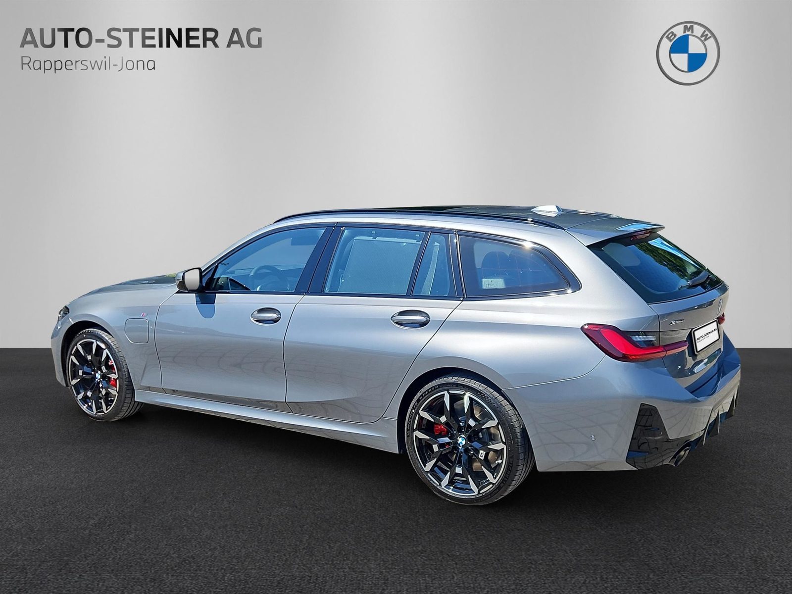 BMW 330e xDrive Touring M Sport Pro, Plug-in-Hybrid Benzina/Elettrica, Auto nuove, Automatico - 3