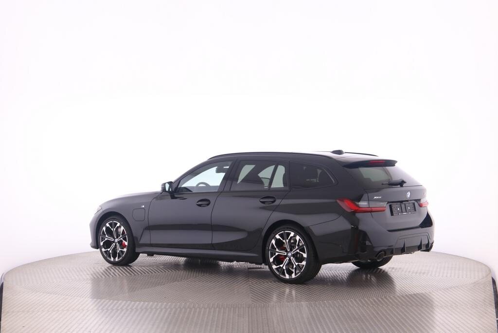 BMW 330e xDrive SAG Touring, Plug-in-Hybrid Benzin/Elektro, Neuwagen, Automatik - 4