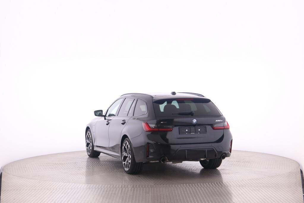 BMW 330e xDrive SAG Touring, Plug-in-Hybrid Benzin/Elektro, Neuwagen, Automatik - 6