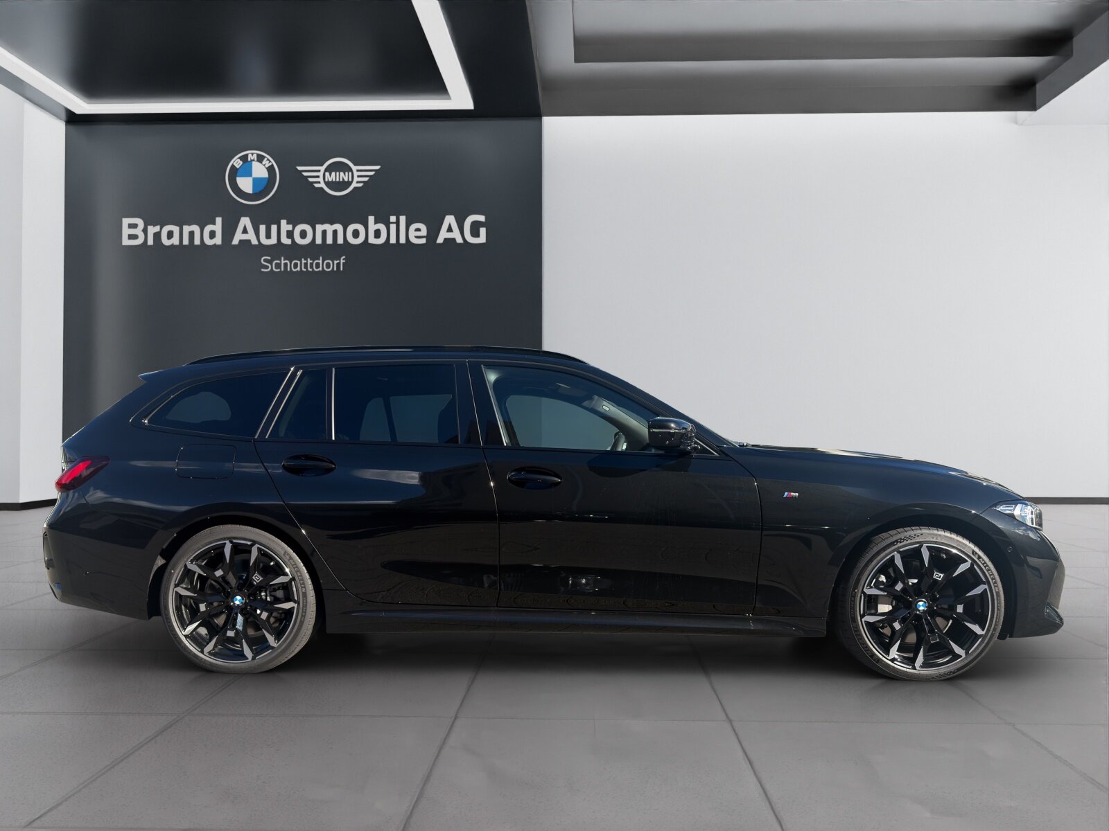 BMW 330i  SAG Touring, Petrol, New car, Automatic - 6