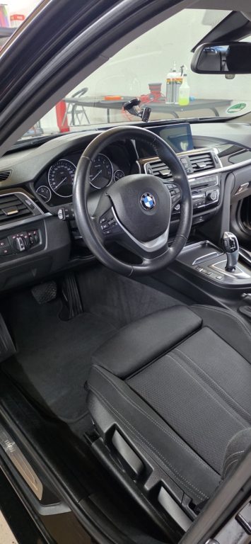 BMW 330 330i xDrive, Benzin, Occasion / Gebraucht, Automatik - 6