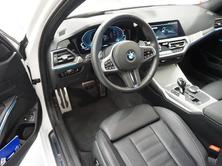 BMW 330e x DriveTouring M Sport Steptronic, Plug-in-Hybrid Petrol/Electric, Second hand / Used, Automatic - 4