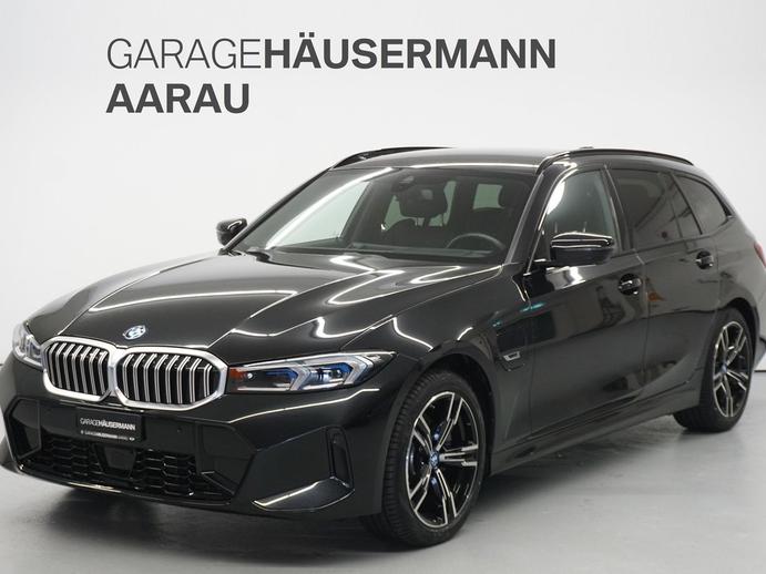 BMW 330e xDr Tour M Sport, Hybride Rechargeable Essence/Électricité, Occasion / Utilisé, Automatique