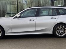 BMW 330i Touring, Benzin, Occasion / Gebraucht, Automat - 4
