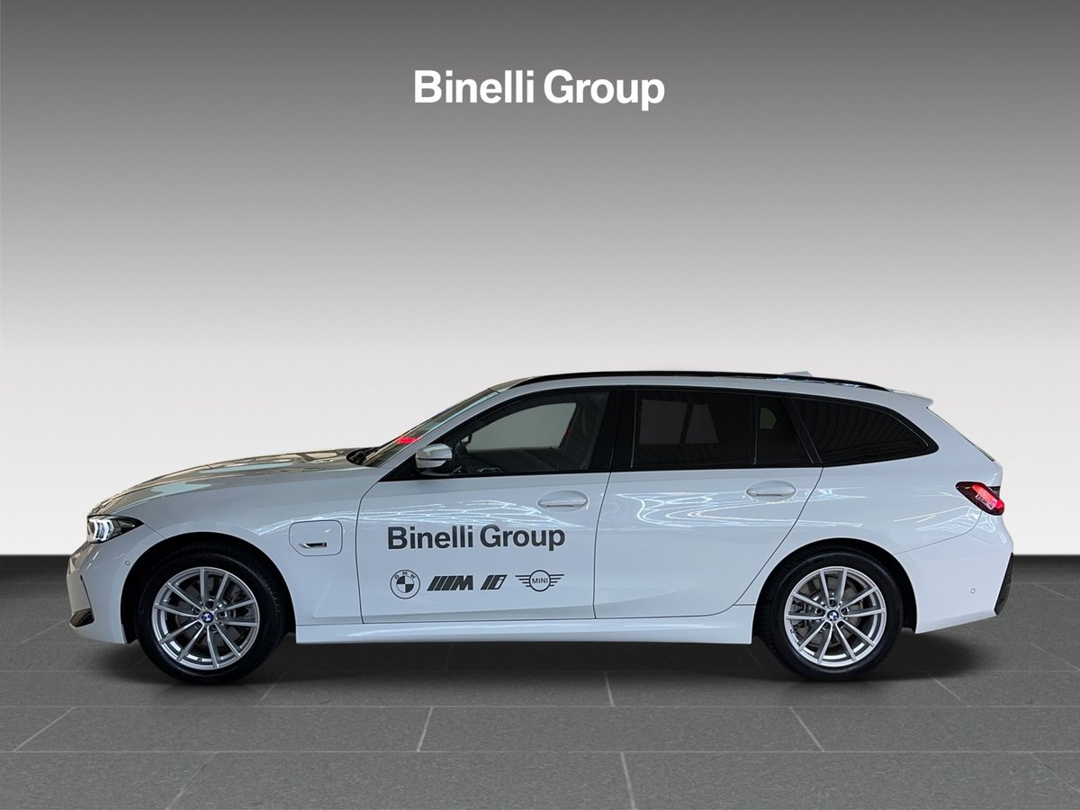 BMW 330e xDr Tour M Sport, Plug-in-Hybrid Benzina/Elettrica, Occasioni / Usate, Automatico - 2