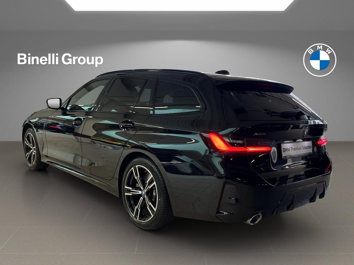 BMW 330e SAG Touring, Hybride Rechargeable Essence/Électricité, Occasion / Utilisé, Automatique - 3