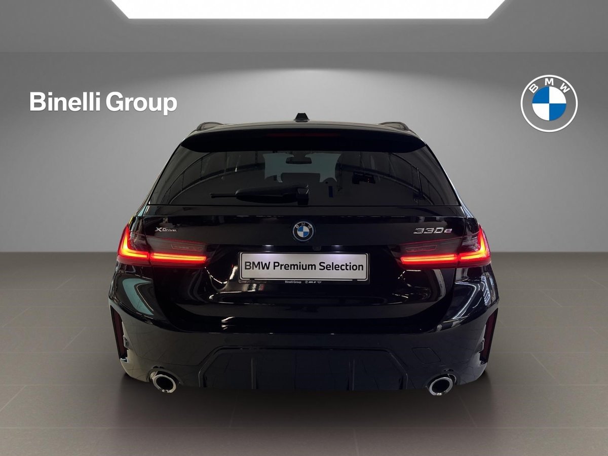 BMW 330e SAG Touring, Hybride Rechargeable Essence/Électricité, Occasion / Utilisé, Automatique - 4
