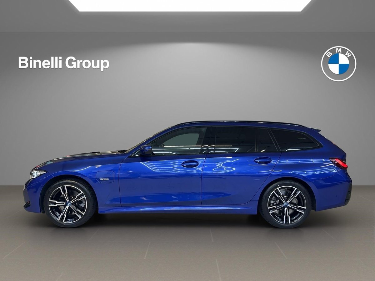 BMW 330e Touring, Plug-in-Hybrid Benzina/Elettrica, Occasioni / Usate, Automatico - 2