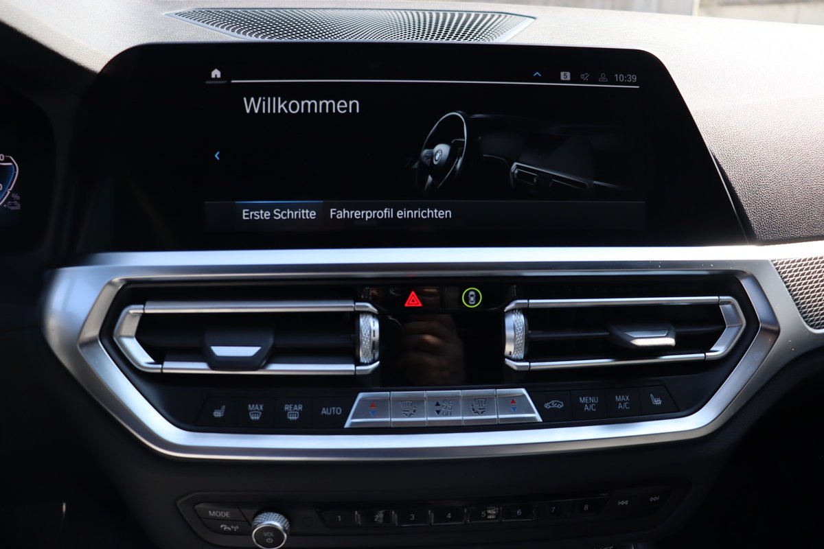 BMW 330e Steptronic, Plug-in-Hybrid Benzin/Elektro, Occasion / Gebraucht, Automat - 6