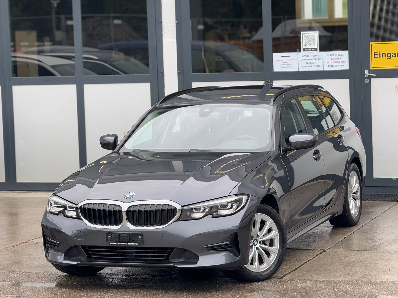 BMW 330i Touring Steptronic