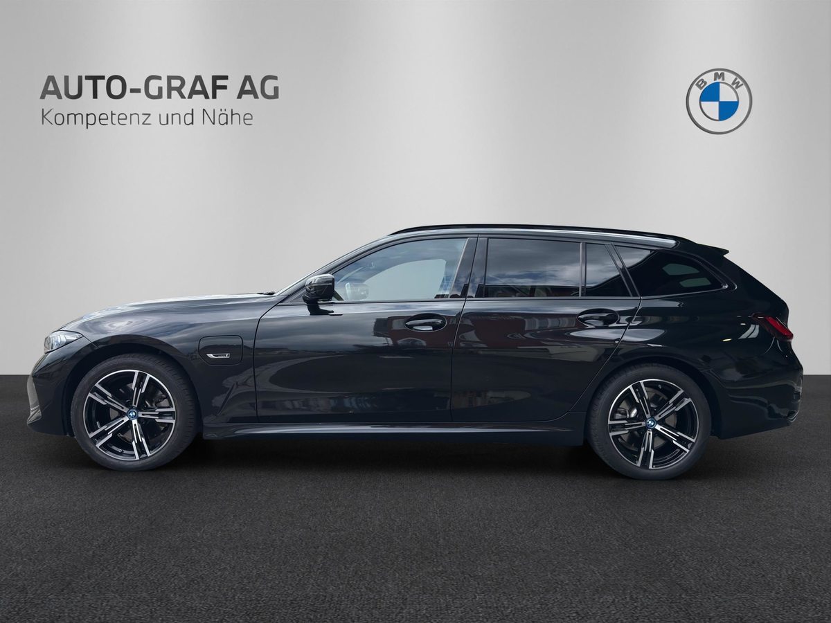 BMW 330e xDrive SAG Touring, Plug-in-Hybrid Benzin/Elektro, Occasion / Gebraucht, Automatik - 2