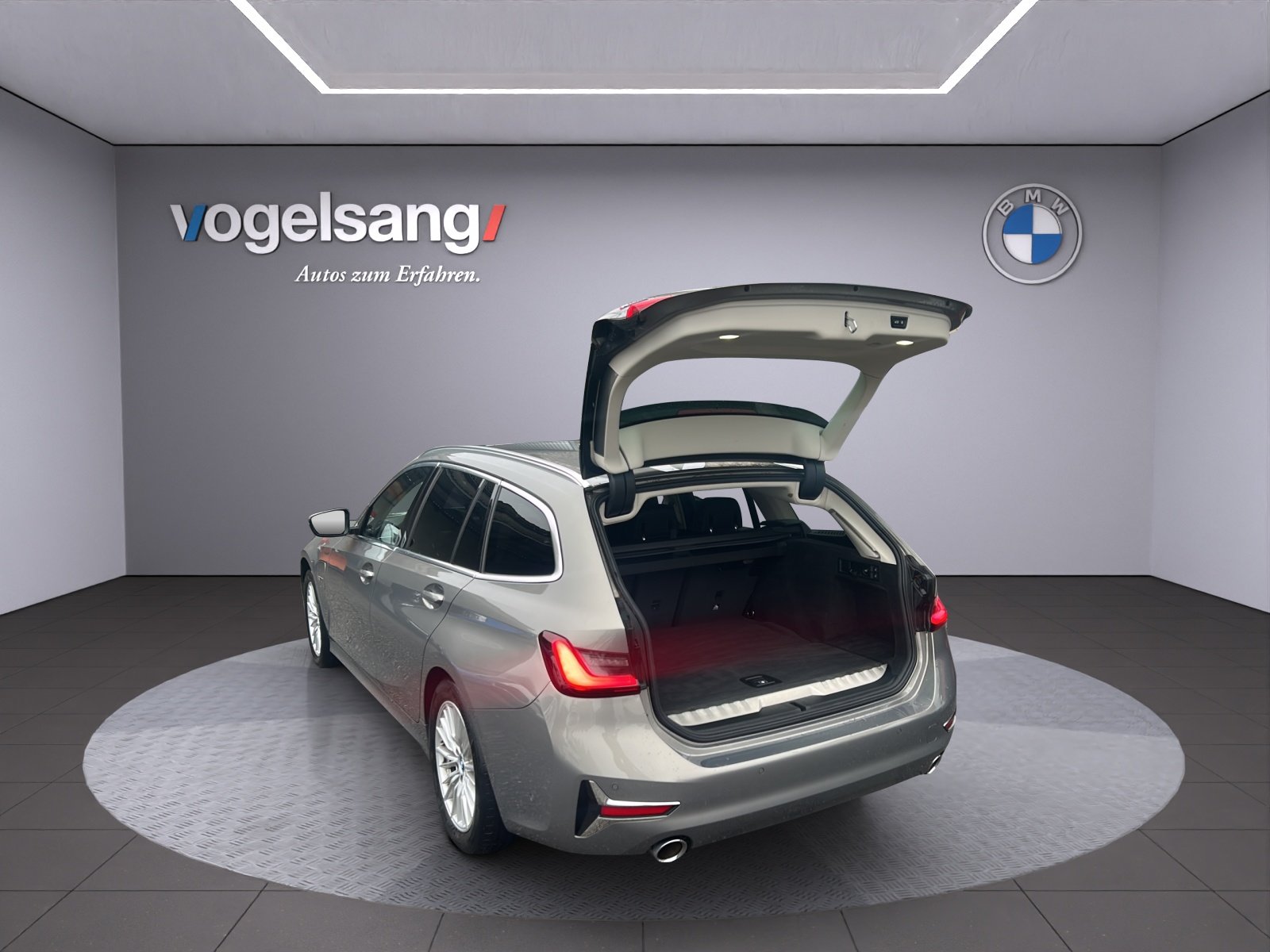 BMW 330e x DriveTouring Luxury Line Steptronic, Plug-in-Hybrid Petrol/Electric, Second hand / Used, Automatic - 7