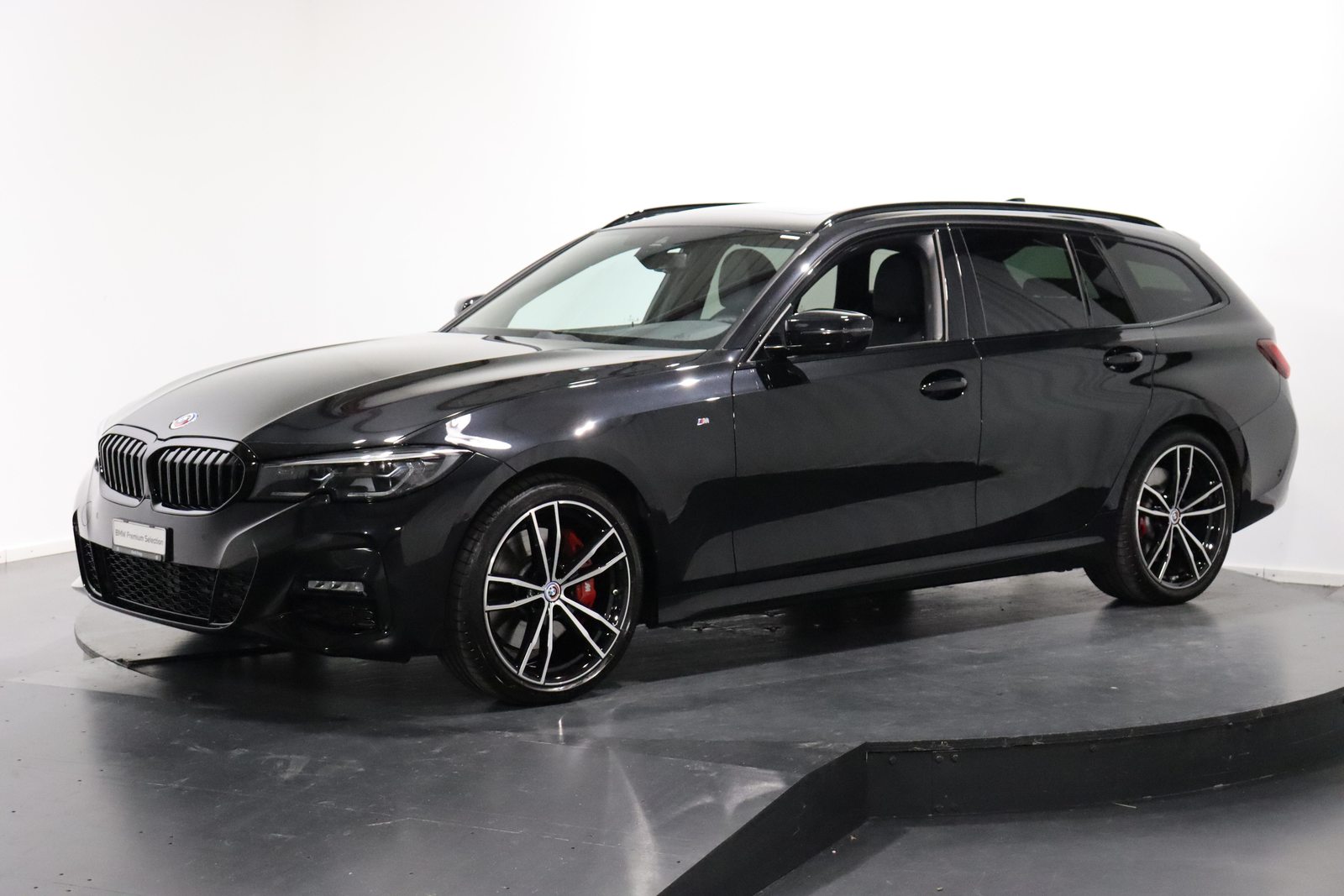 BMW 330i xDrive Touring