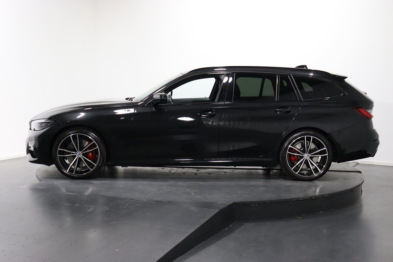 BMW 330i xDrive Touring, Benzina, Occasioni / Usate, Automatico - 2