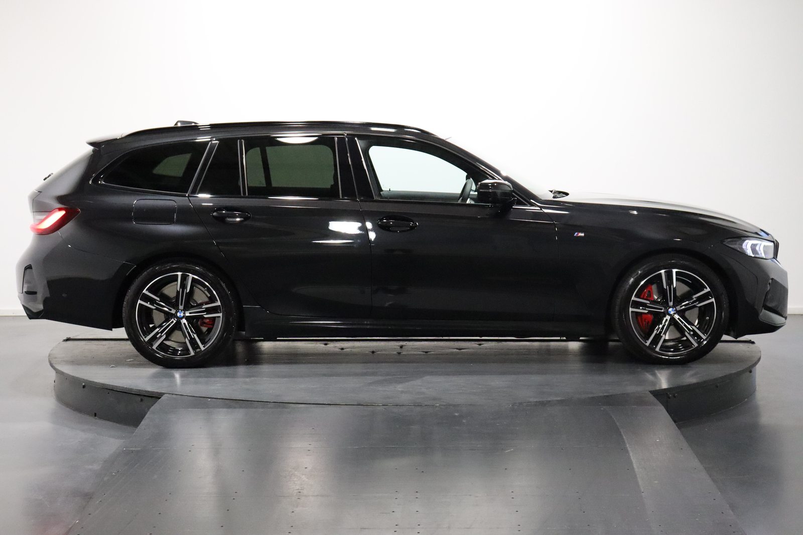 BMW 330d xDrive SAG Touring, Hybride Léger Diesel/Électricité, Occasion / Utilisé, Automatique - 5