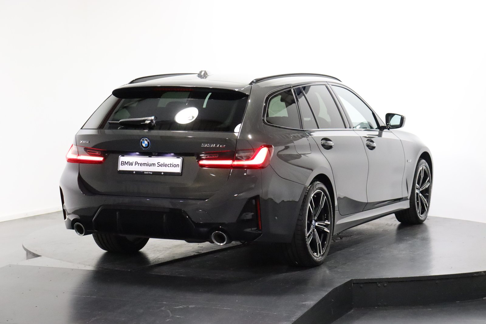 BMW 330e xDrive SAG Touring, Plug-in-Hybrid Benzina/Elettrica, Occasioni / Usate, Automatico - 4