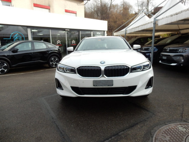 BMW 330e Steptronic, Second hand / Used, Automatic - 2