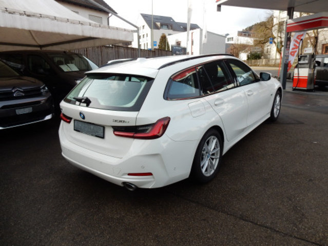 BMW 330e Steptronic, Second hand / Used, Automatic - 4