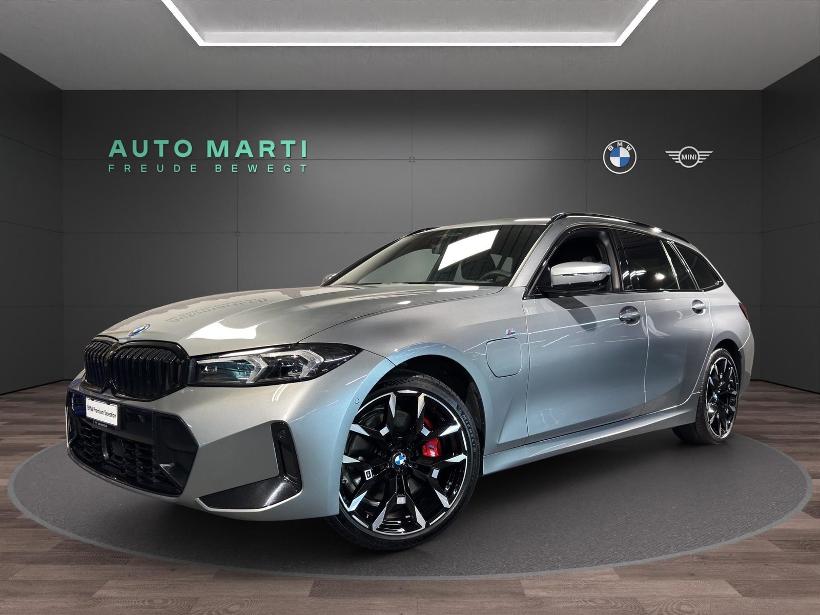 BMW 330e xDrive M Sport Touring