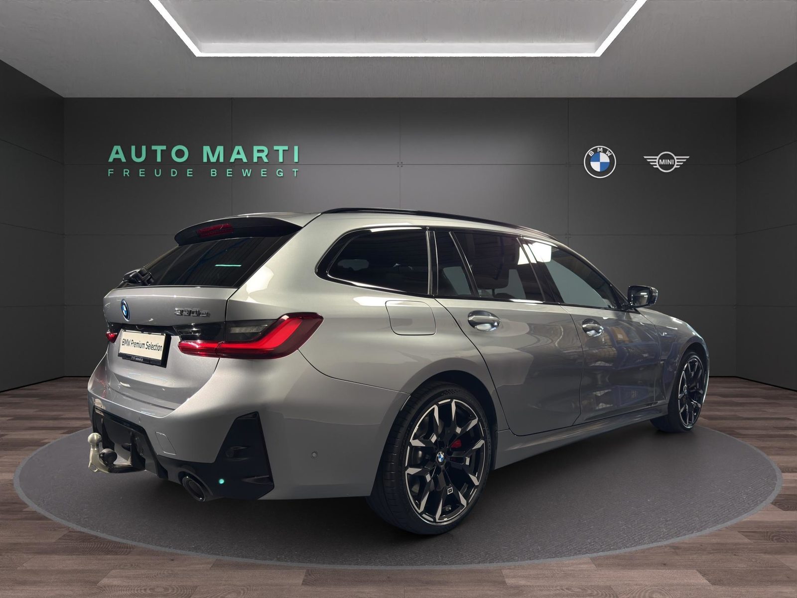 BMW 330e xDrive M Sport Touring M Sport, Plug-in-Hybrid Benzina/Elettrica, Occasioni / Usate, Automatico - 5