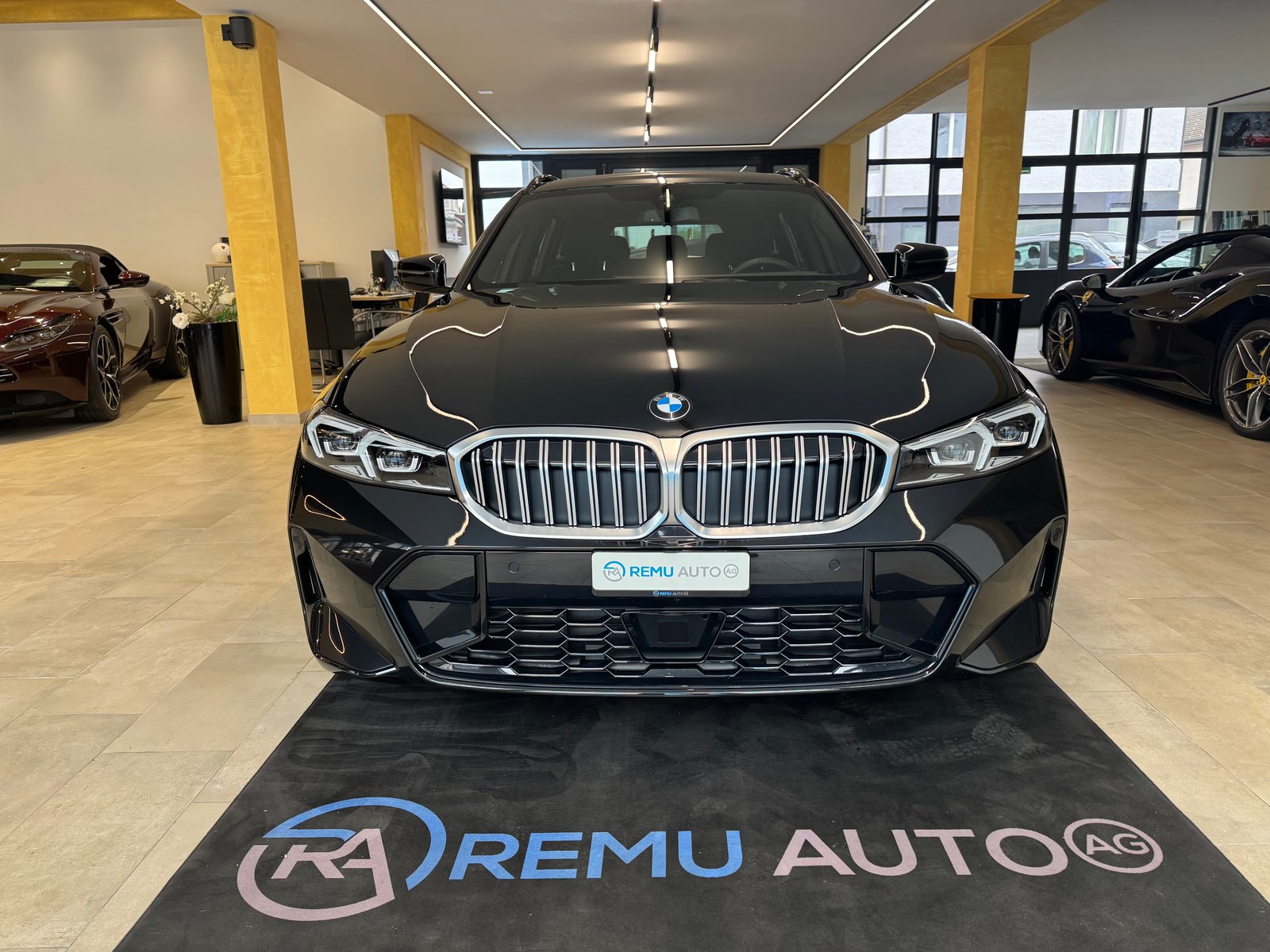 BMW 330i Touring Steptronic M Sport, Petrol, Second hand / Used, Automatic - 2