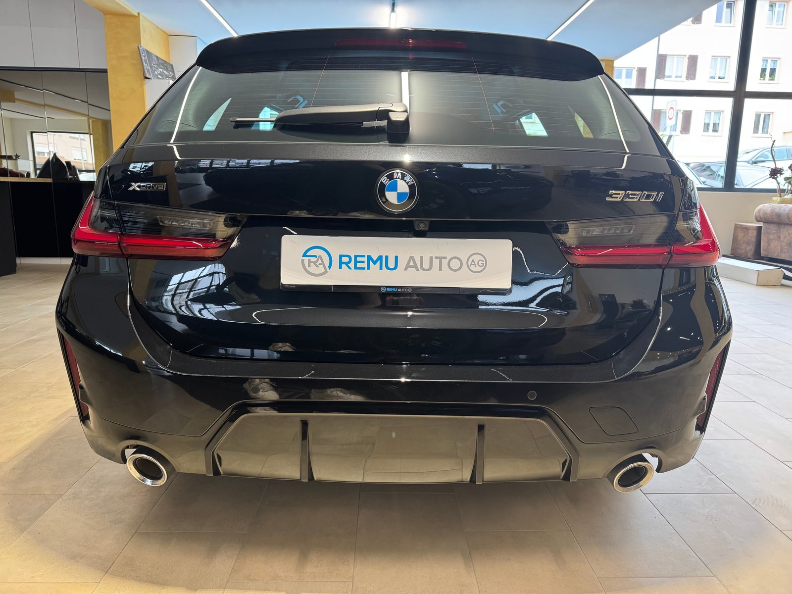 BMW 330i Touring Steptronic M Sport, Petrol, Second hand / Used, Automatic - 7