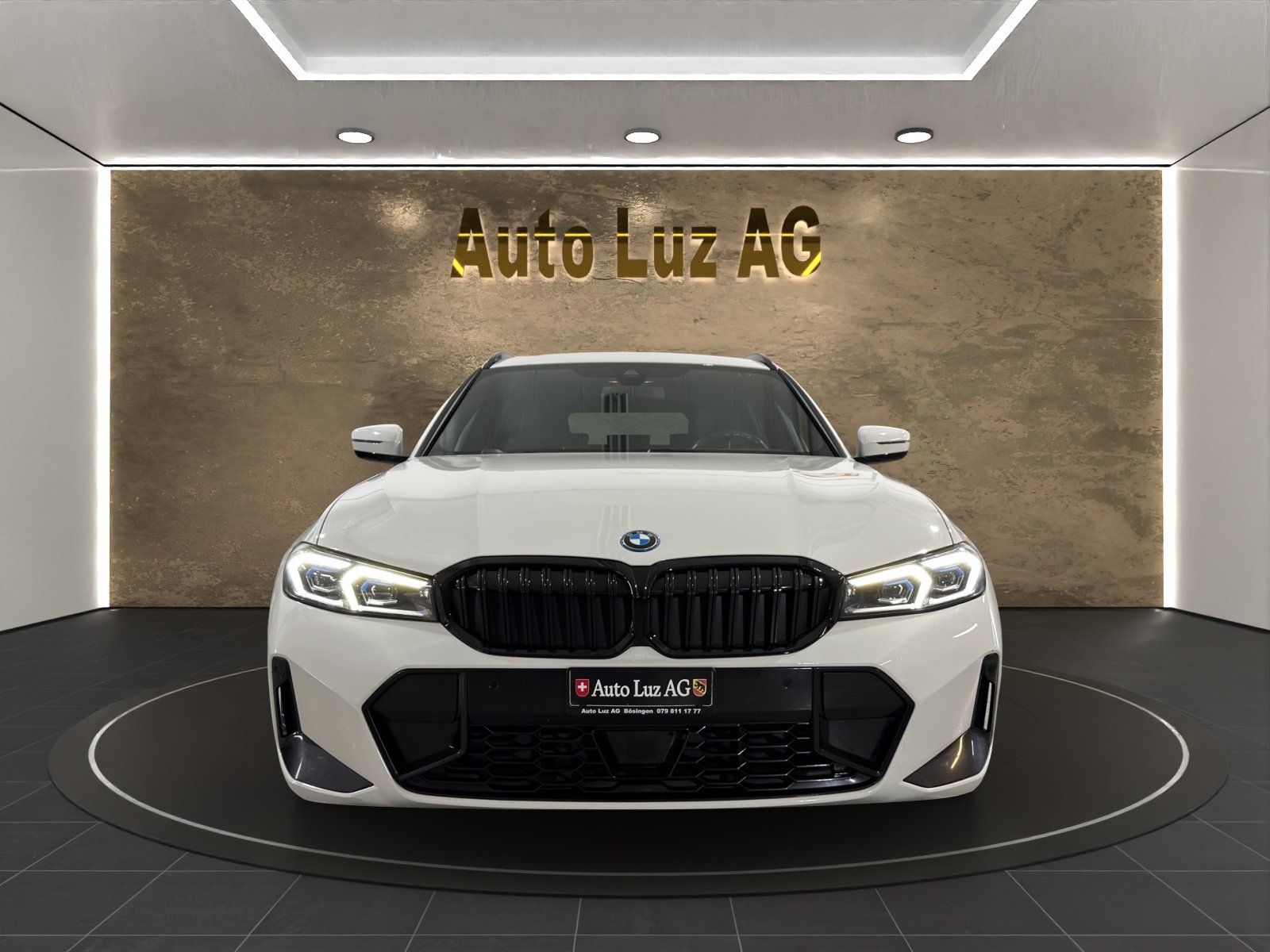 BMW 330e x DriveTouring Steptronic M Sport, Plug-in-Hybrid Benzina/Elettrica, Occasioni / Usate, Automatico - 2