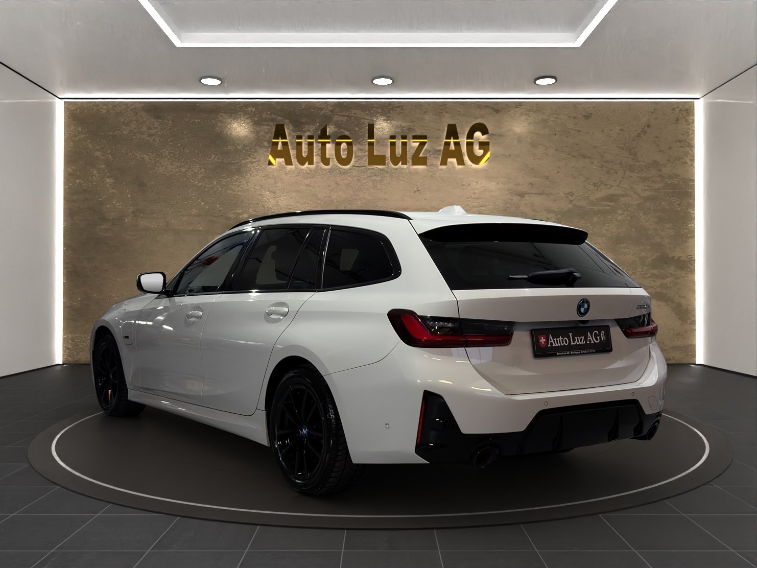 BMW 330e x DriveTouring Steptronic M Sport, Plug-in-Hybrid Benzina/Elettrica, Occasioni / Usate, Automatico - 5