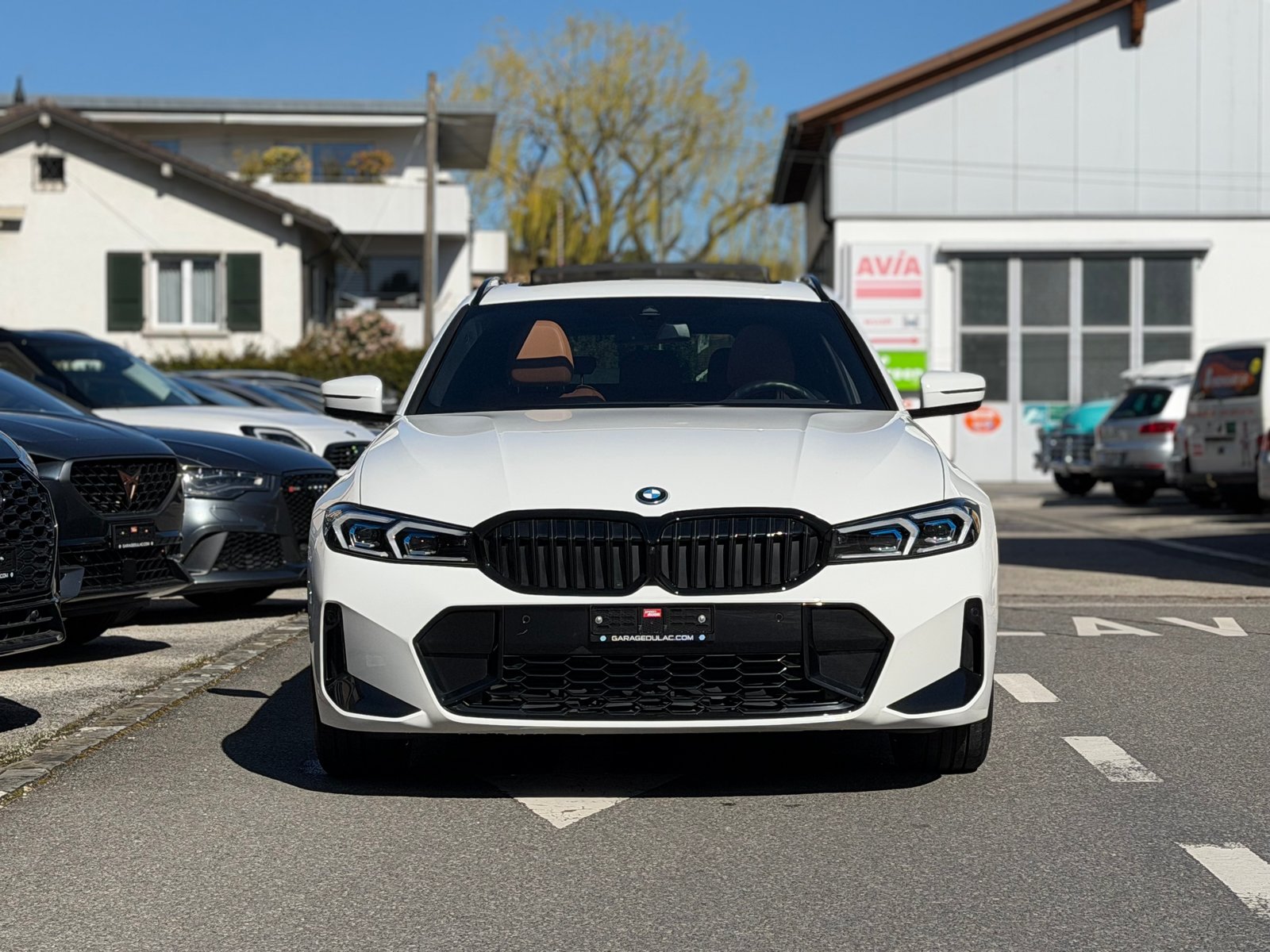 BMW 330e x DriveTouring Steptronic M Sport, Hybride Rechargeable Essence/Électricité, Occasion / Utilisé, Automatique - 2