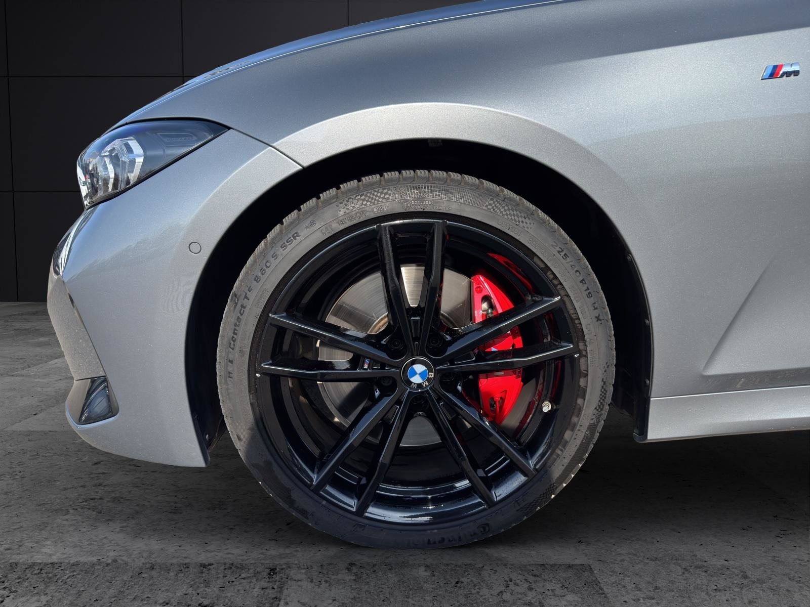BMW 330i xDrive SAG Touring, Benzin, Occasion / Gebraucht, Automatik - 7
