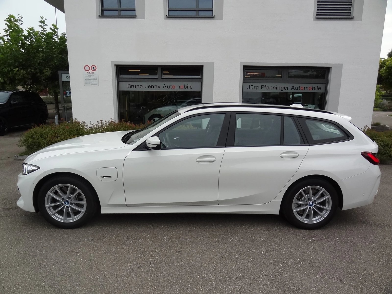 BMW 330e x DriveTouring Steptronic, Plug-in-Hybrid Benzina/Elettrica, Occasioni / Usate, Automatico - 2