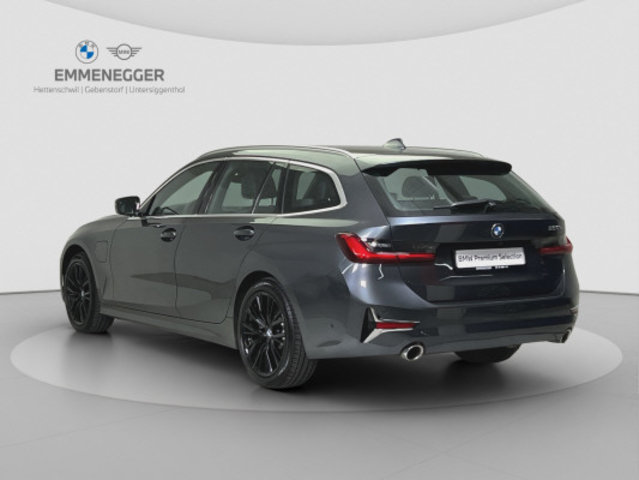 BMW 330e Luxury Line, Voll-Hybrid Benzin/Elektro, Occasion / Gebraucht, Automatik - 3