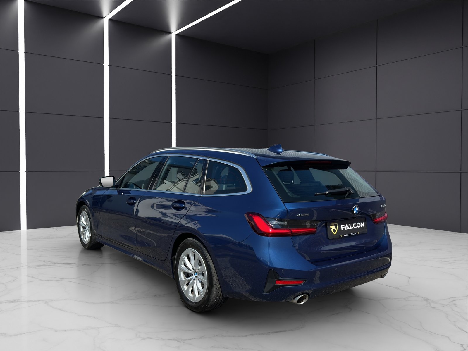BMW 330e x DriveTouring Steptronic, Plug-in-Hybrid Petrol/Electric, Second hand / Used, Automatic - 4