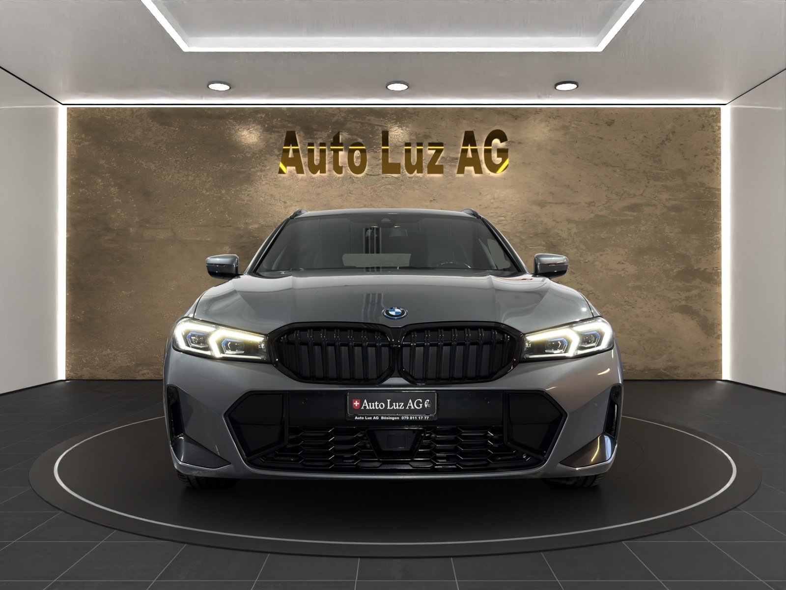 BMW 330e Steptronic M Sport, Plug-in-Hybrid Benzin/Elektro, Occasion / Gebraucht, Automatik - 2