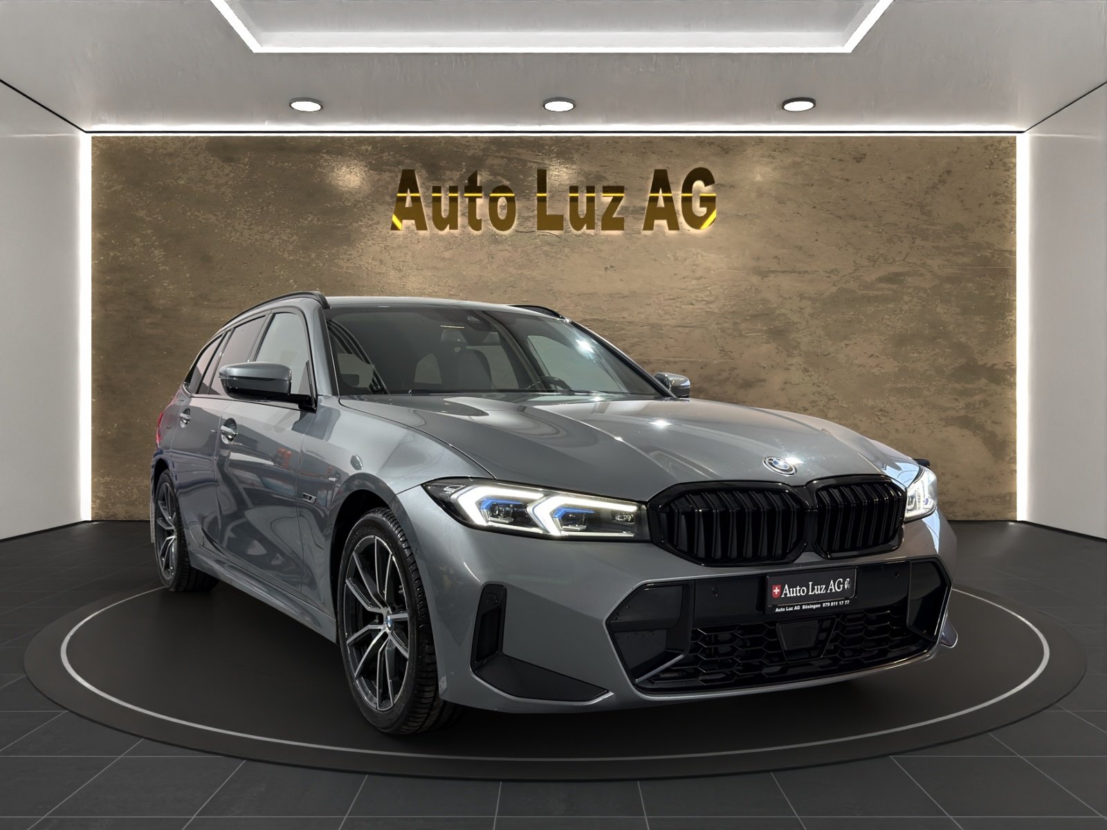 BMW 330e Steptronic M Sport, Plug-in-Hybrid Benzin/Elektro, Occasion / Gebraucht, Automatik - 5