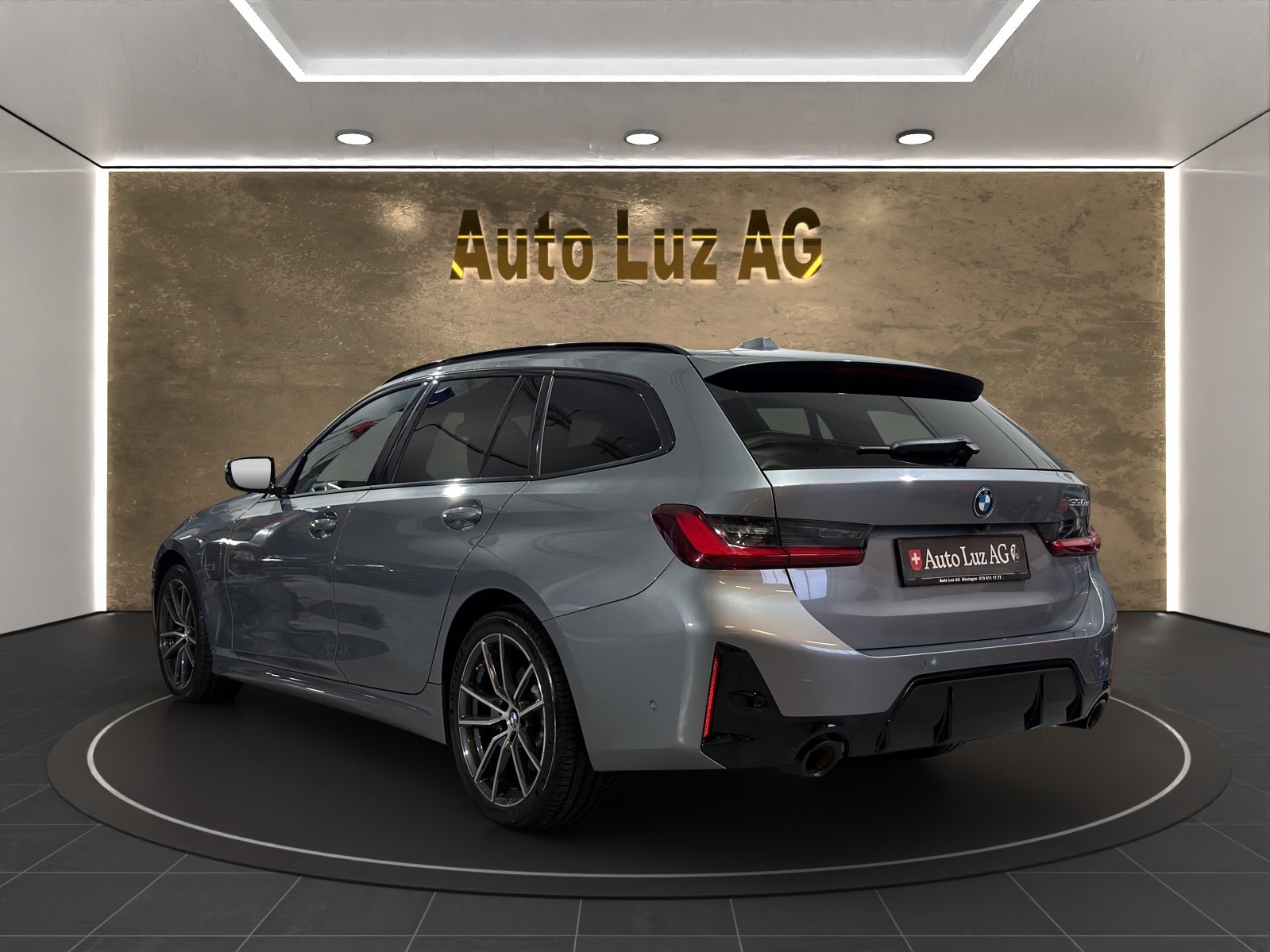 BMW 330e Steptronic M Sport, Plug-in-Hybrid Benzin/Elektro, Occasion / Gebraucht, Automatik - 7