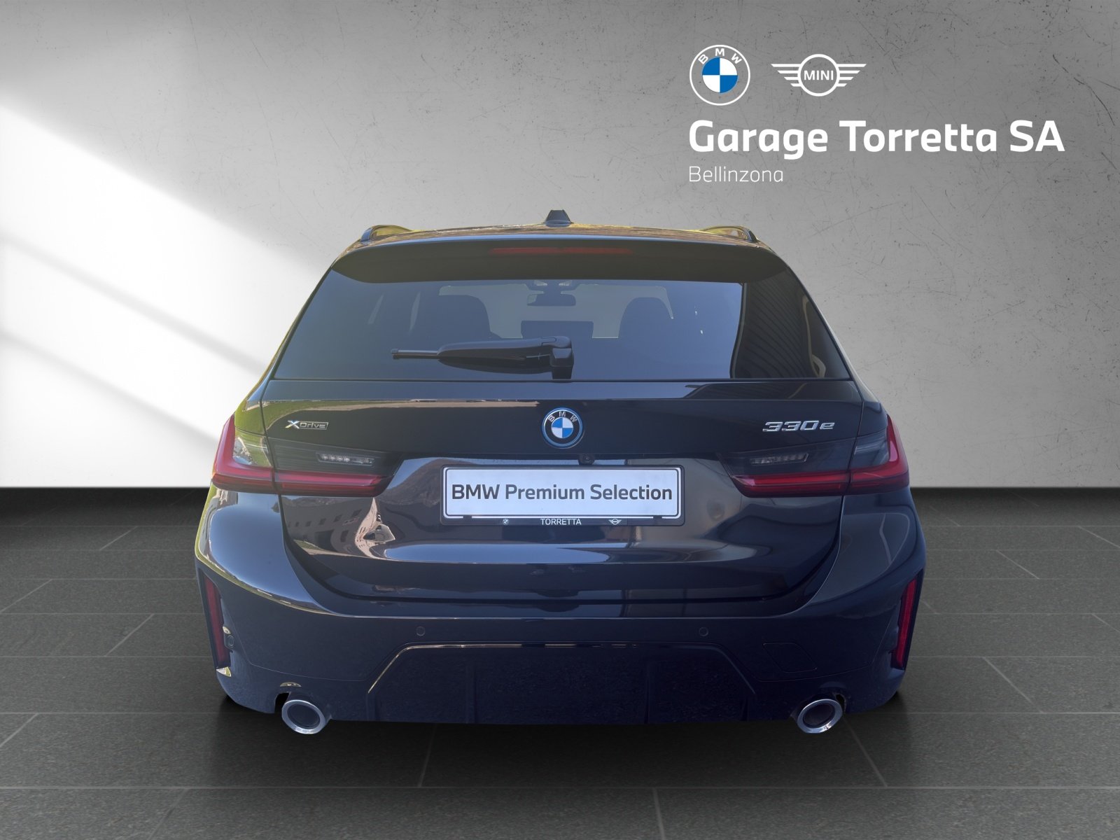 BMW 330e x DriveTouring Steptronic M Sport, Plug-in-Hybrid Benzin/Elektro, Occasion / Gebraucht, Automatik - 4